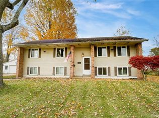 225 Hartshorn Dr, Vandalia, OH