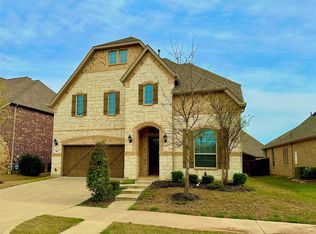 902 Cottontail Ln, Euless, TX 76039