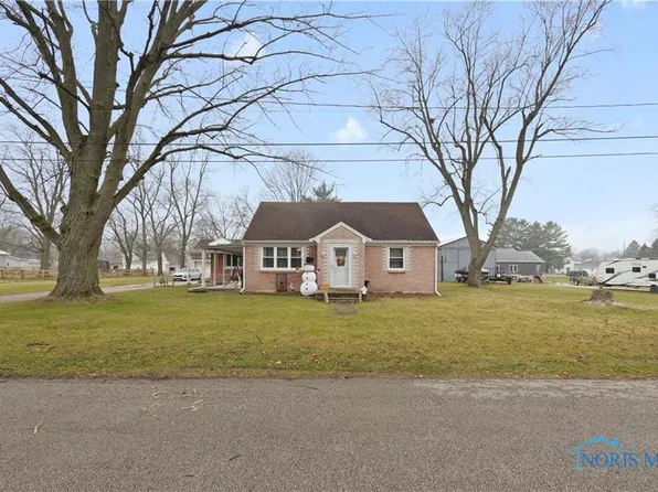 117 Toledo Ave, Bradner, OH 43406