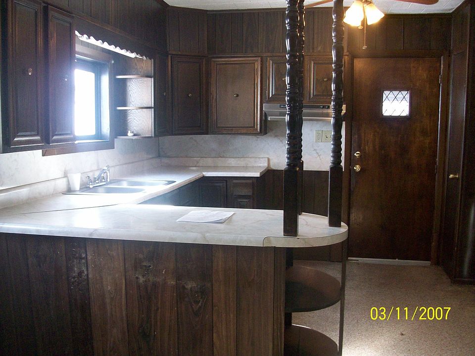 1st image of 511 Peacock St