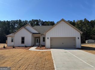 175 Country World Dr, Macon, GA 31211