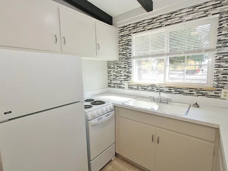 607 Harrison St #4 — Photo 8