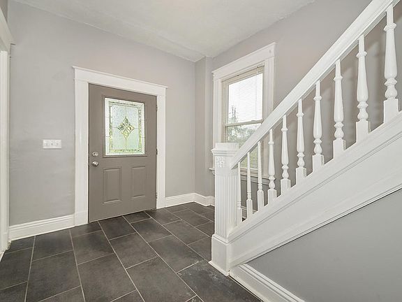 2nd image of 3554 Idlewild Ave