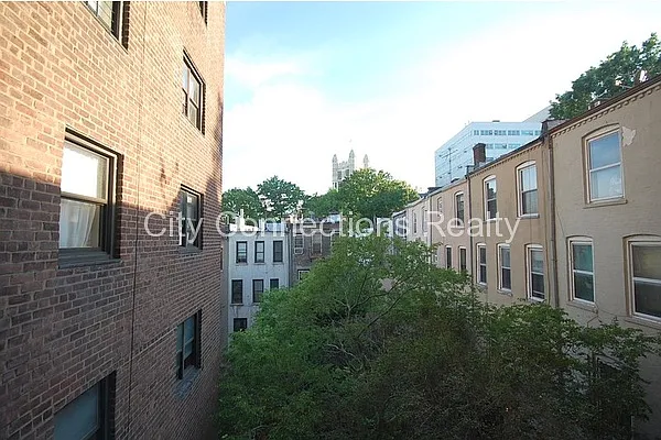 Rented by City Connections Realty | media 20