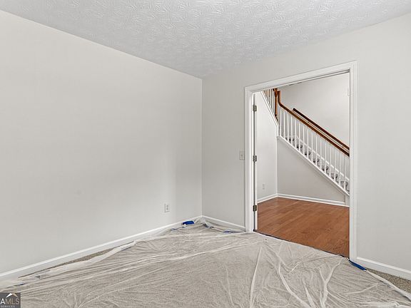 5th image of 121 Hickory Branch Dr