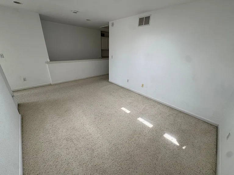 4505 S Auckland Ct — Photo 21