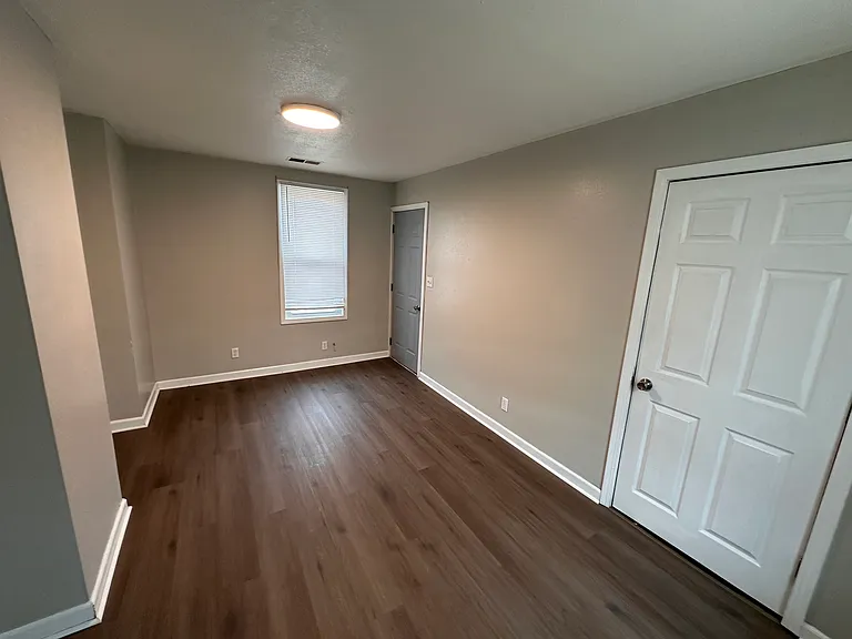 2164 Jackson St — Photo 4