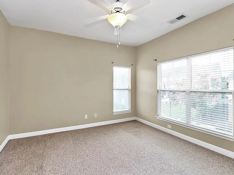 8324 Scotney Bluff Ave — Photo 10