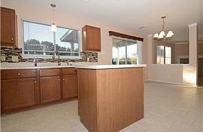 5th image of 208 Bryant Dr