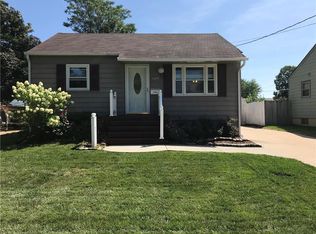 2017 59th St, Des Moines, IA 50322