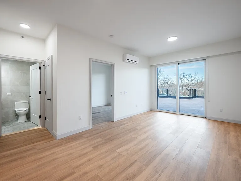 3907 Corporal Kennedy St — Photo 15