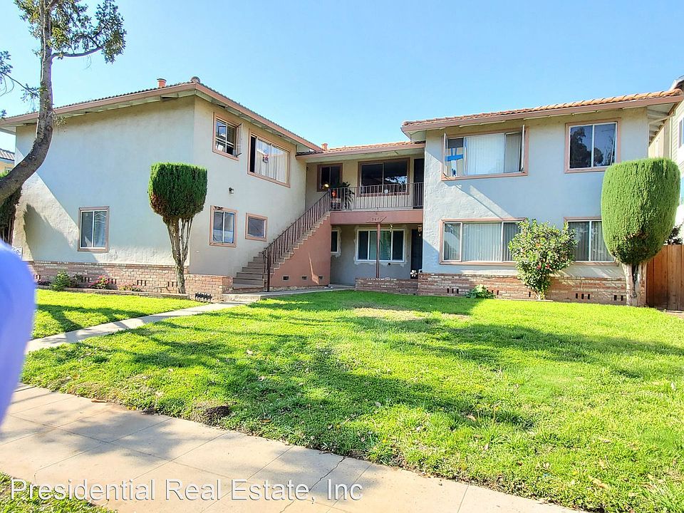 1st image of 2481 Skylark Dr #7