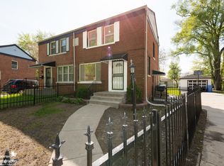 9532 S Bensley Ave, Chicago, IL