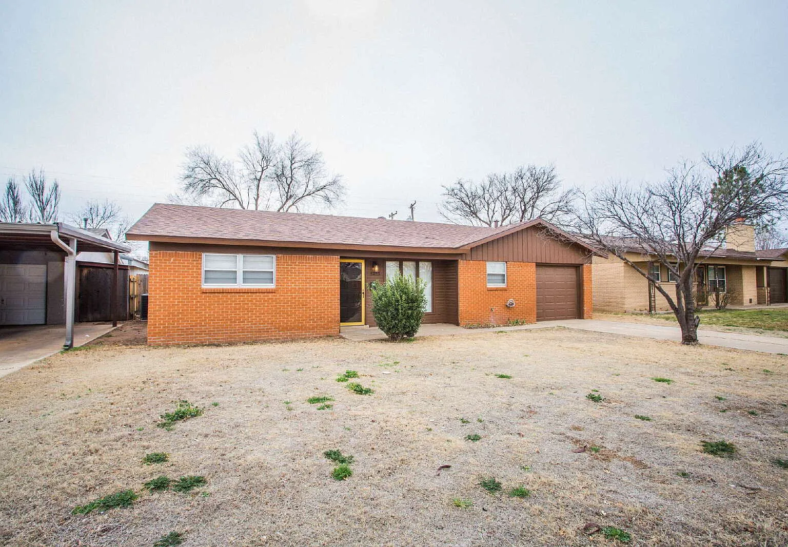 3 bed, 2.0 bath, 1494 sqft, $1,600 — Photo 2