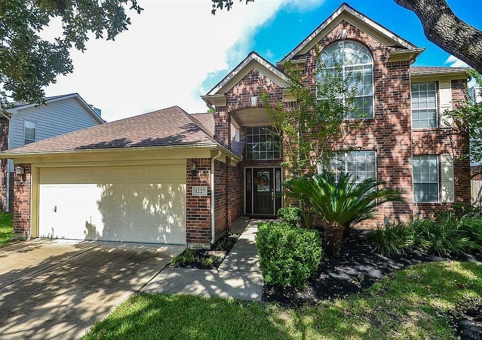 1st image of 1227 Hollow Ash Ln