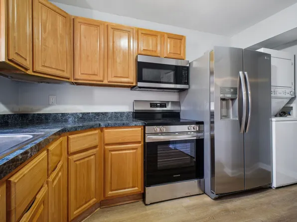 132 Woodward St, Jersey City, NJ 07304
