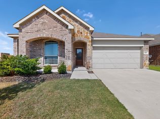 3401 Kingsview Dr, Denton, TX 76207