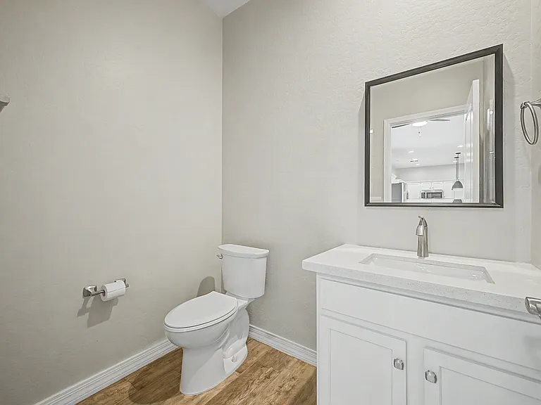 3010 N 37th St #4 — Photo 12