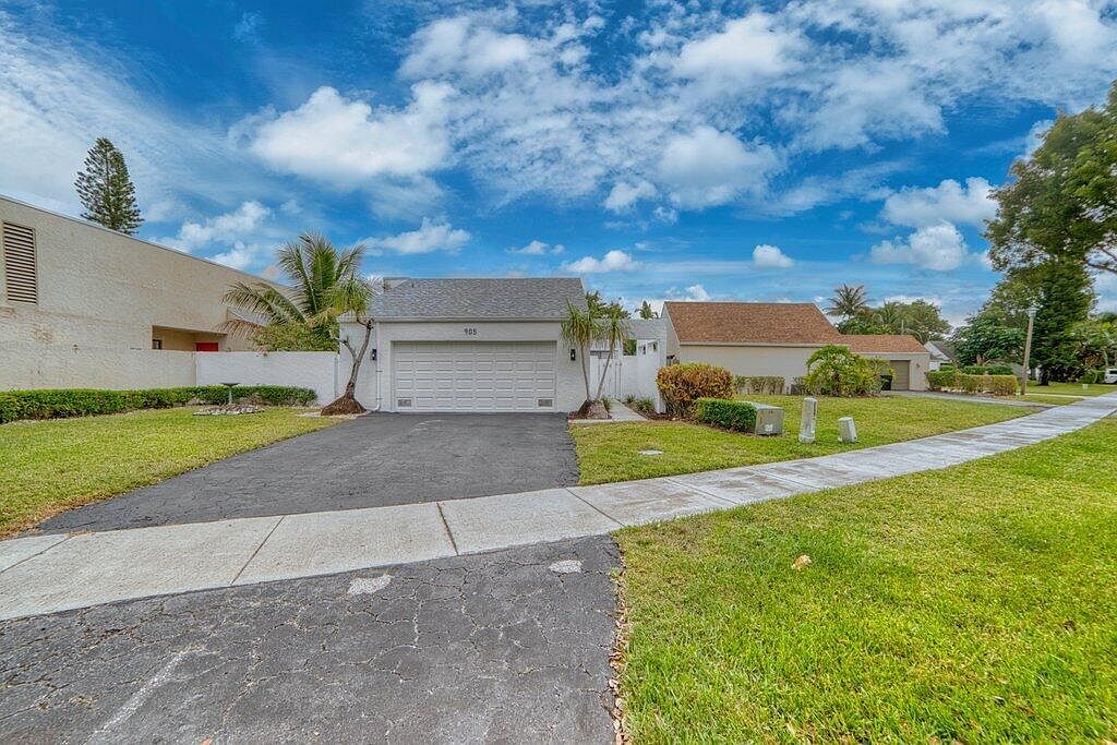 905 NW 22nd Avenue, Delray Beach FL - Owner Finance Home