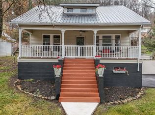 414 Craig St NW, Norton, VA 24273