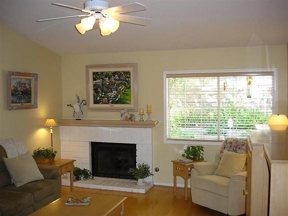 2nd image of 25663 Paseo Lauro Ct