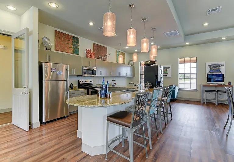 Volar Apartments — Photo 18