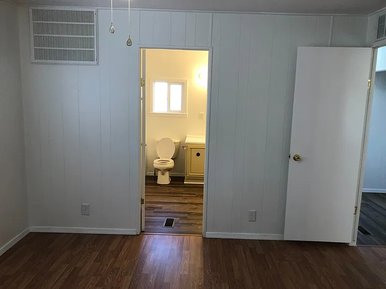 1725 Bluebonnet Blvd — Photo 21