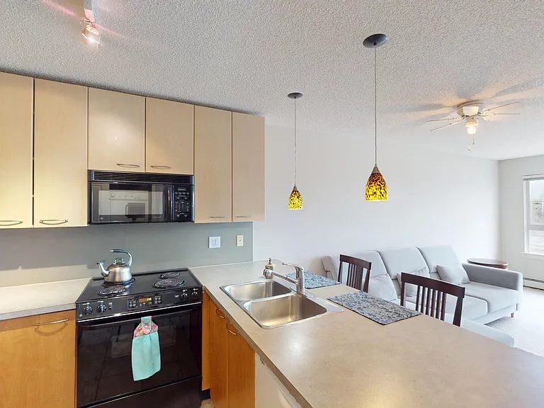 407 Richard Rd SW — Photo 4
