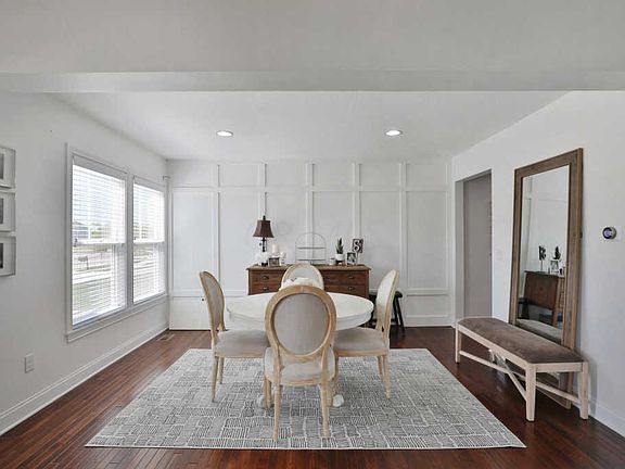5th image of 874 Ballater Dr
