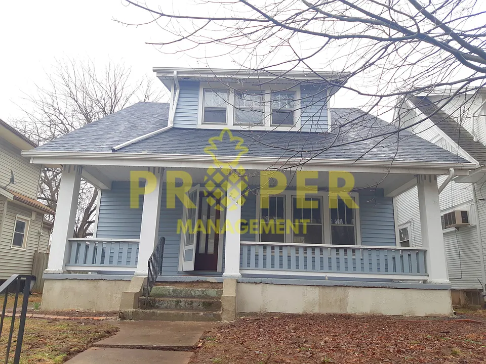 204 E Fairview Ave