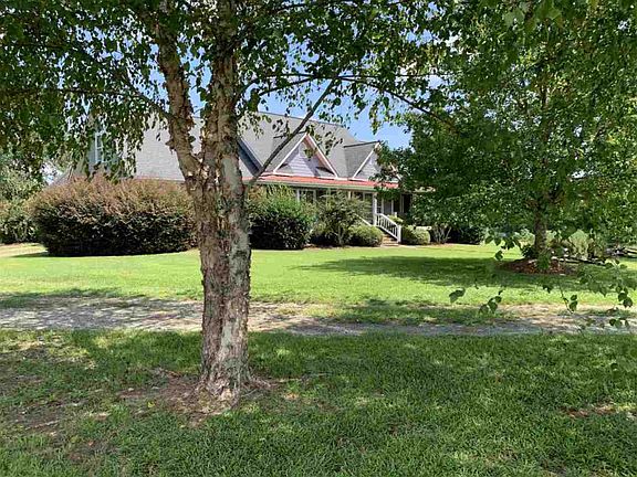 2nd image of 375 Sunrise Dr