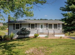 3361 Shen Lake Dr, Harrisonburg, VA 22801