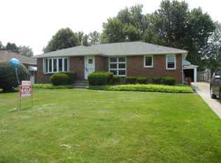 65 Siegfried Dr, Williamsville, NY 14221