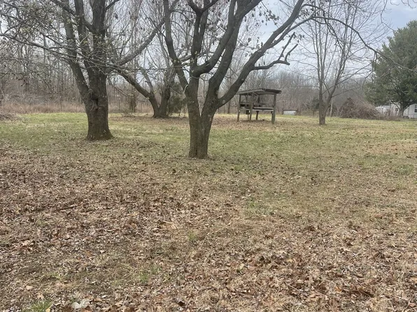 560 Underwood Rd, Lafayette, TN 37083