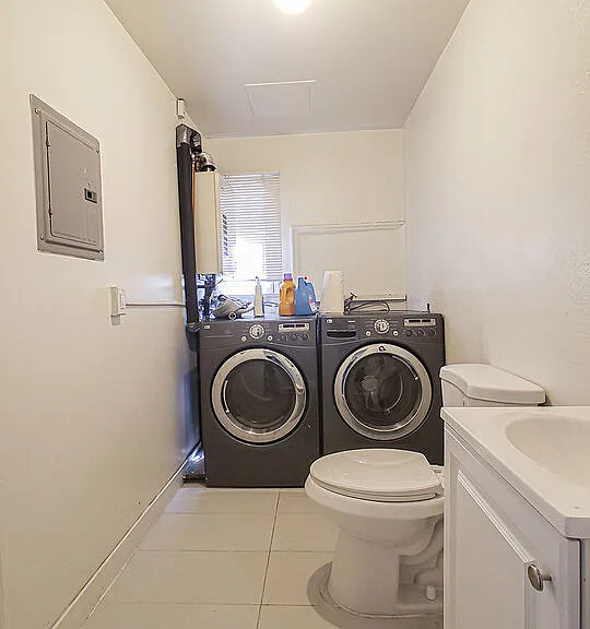 336 S Wilton Pl #338 — Photo 13