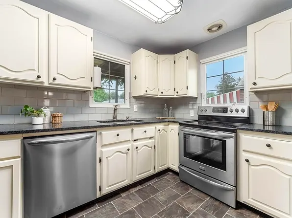 39 E Jeffrey Pl, Columbus, OH 43214