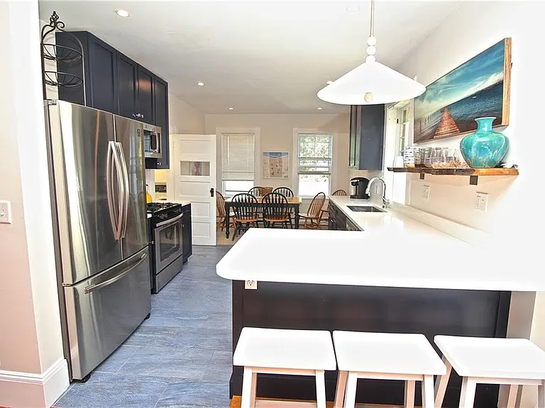 700 Thames St — Photo 14