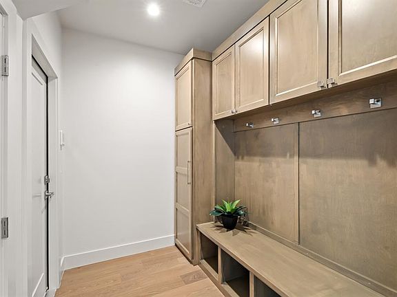 4th image of 4824 Pont Neuf Rd