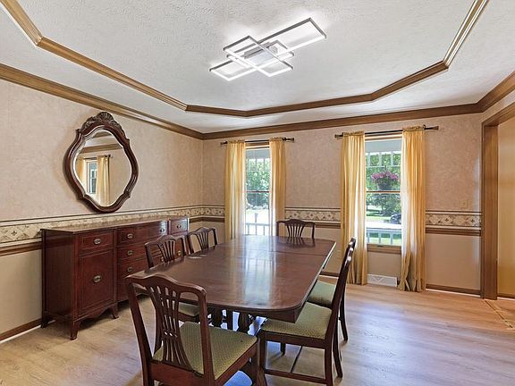 4th image of 10157 Luman Ln