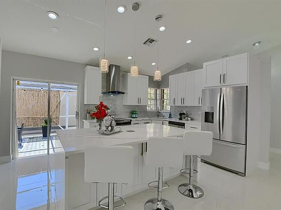 4th image of 16457 Del Palacio Ct