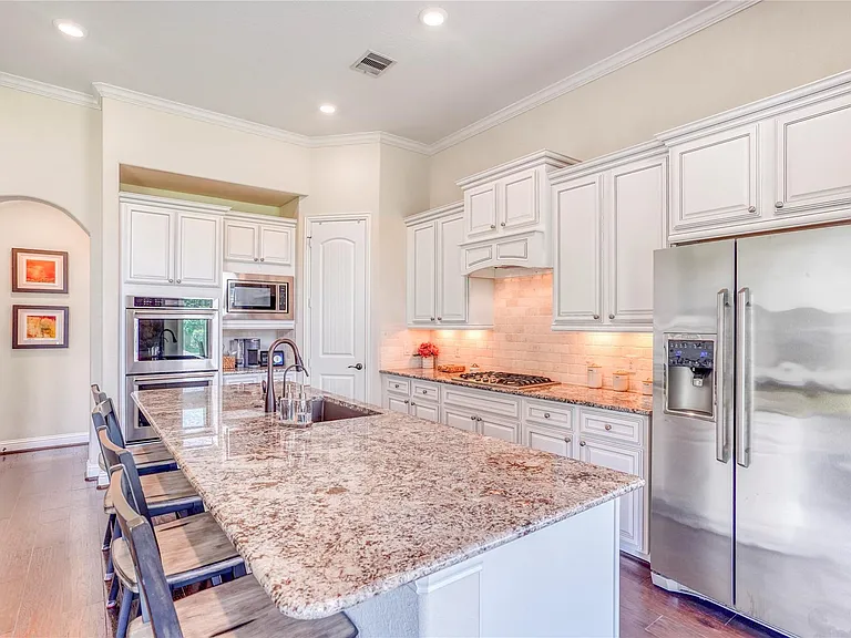 6318 Sunstone Fls — Photo 10