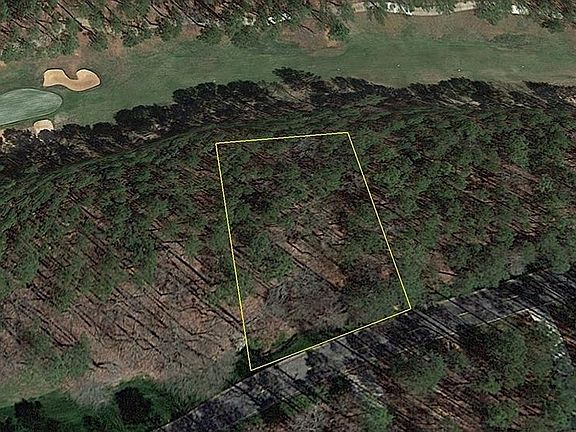 3rd image of 1580 Club Dr