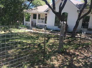 890 Springlake Dr, Dripping Springs, TX 78620