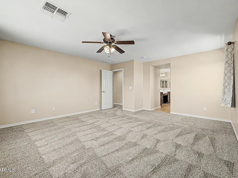 2531 E Eleana Ln — Photo 20