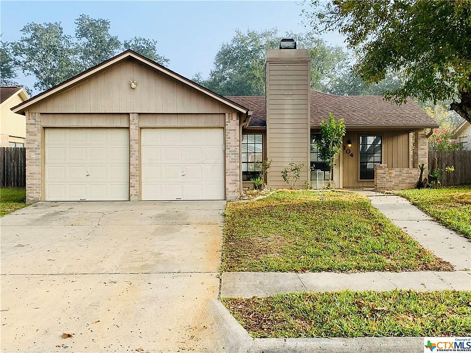 1st image of 304 Queenswood Trl