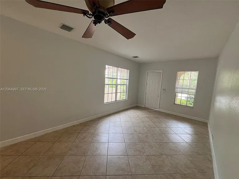 2804 Eagle Rock Cir #801 — Photo 7