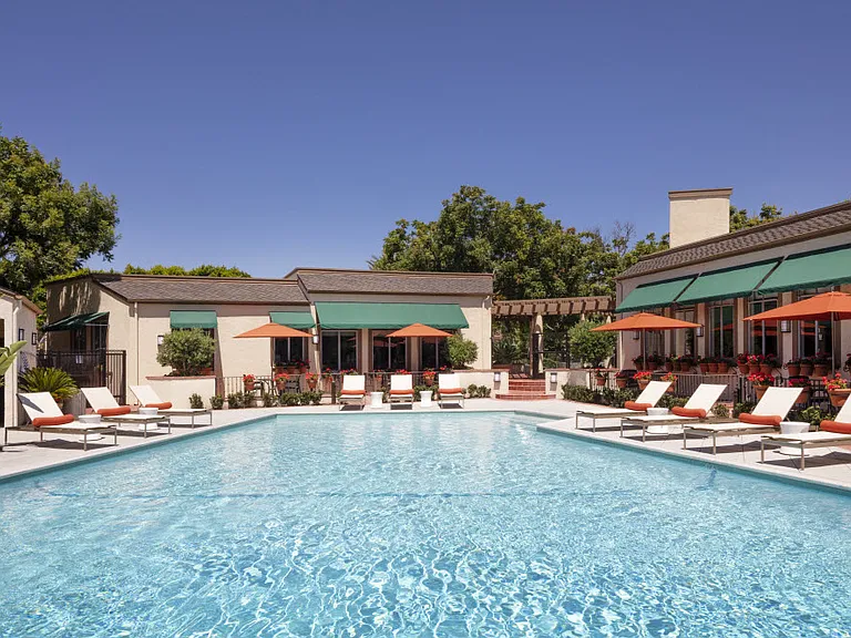 Rancho San Joaquin Apartment Homes — Photo 11