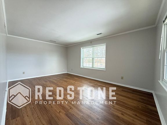 4th image of 136 Westview Dr