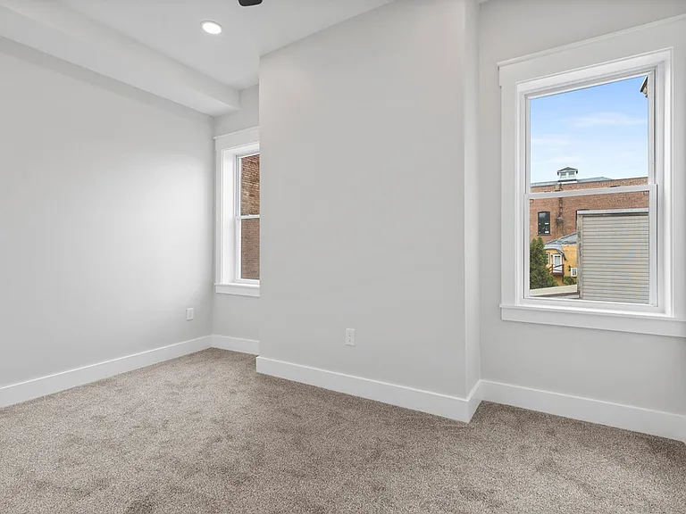 804 Cedar Ave — Photo 28