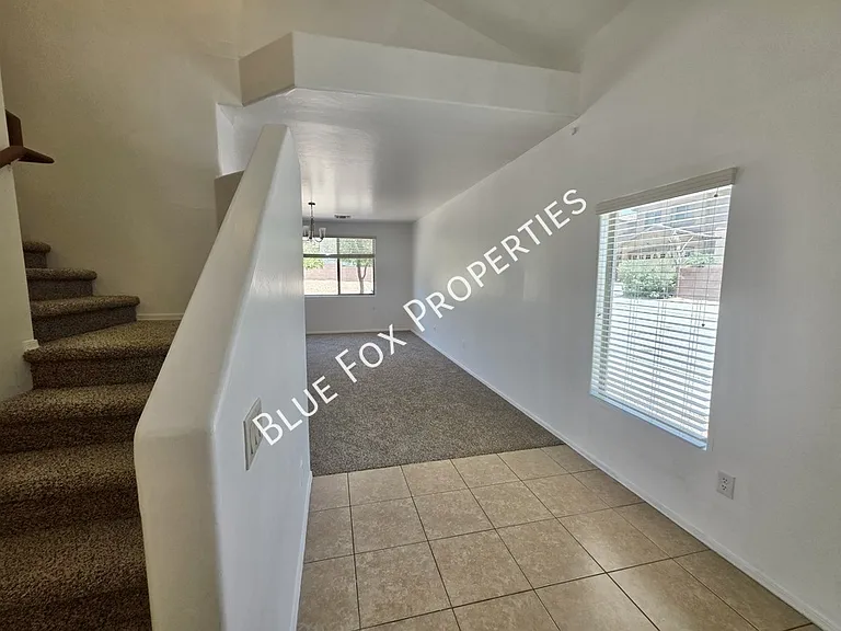 3534 W Goshen Dr — Photo 3